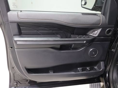 Used 2019 Ford Expedition Platinum AWD/4WD image 13