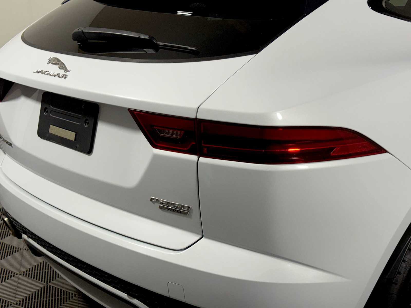 Used 2020 Jaguar E-PACE Checkered Flag AWD/4WD image 28