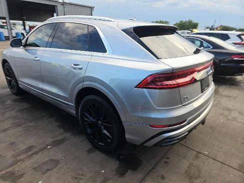 Used 2021 Audi Q8 Premium Plus AWD/4WD image 4