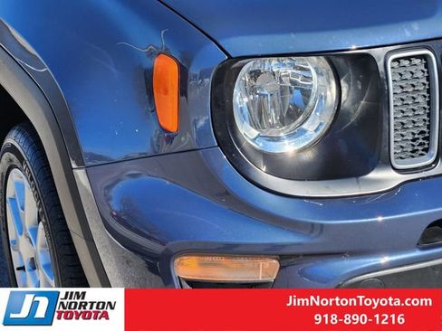 Used 2023 Jeep Renegade Latitude image 10