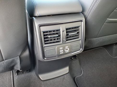 New 2025 Subaru Forester Limited w/ Popular Package image 7