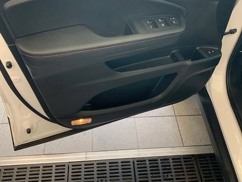 Used 2024 Honda Passport Black Edition image 4
