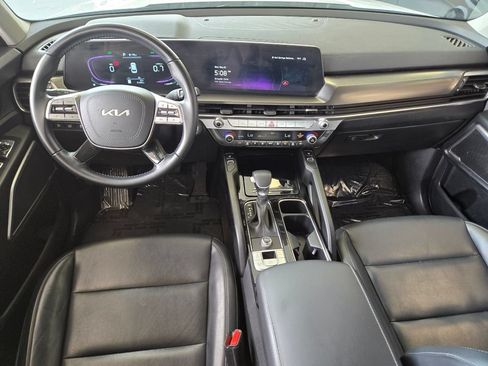 Used 2025 Kia Telluride S FWD image 12