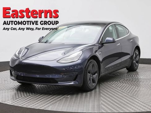 Used 2019 Tesla Model 3 Standard Range Plus RWD image 1