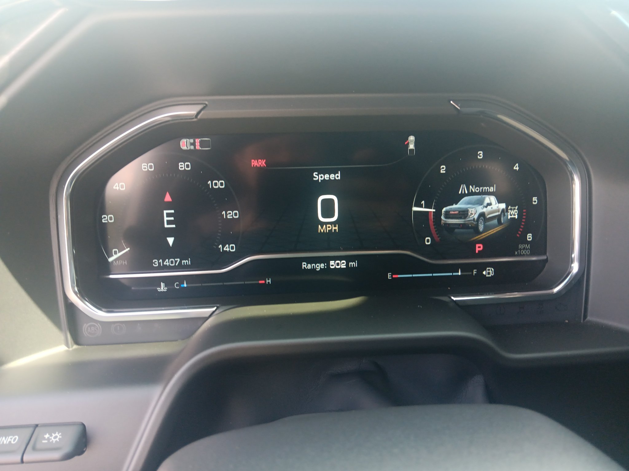 Used 2025 GMC Sierra 1500 AT4 w/ AT4 Premium Package AWD/4WD image 11