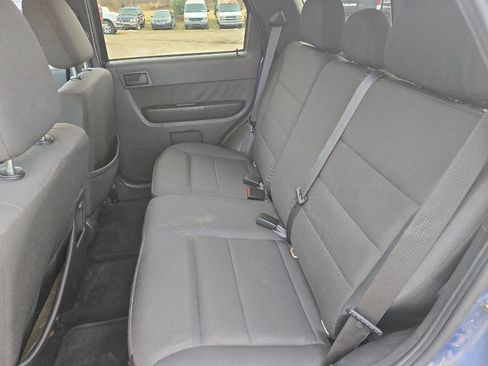 Used 2010 Ford Escape XLT image 8