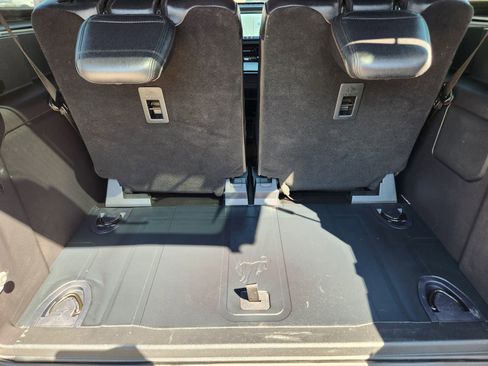 Used 2021 Ford Bronco Badlands image 35