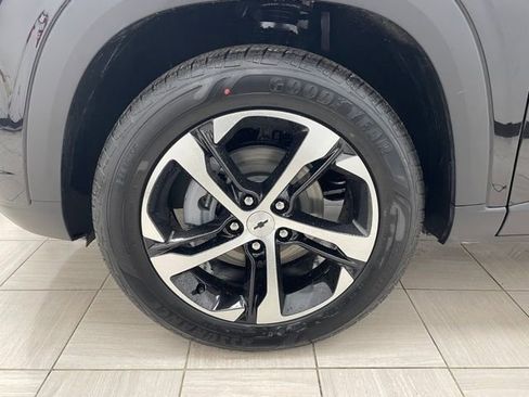 New 2026 Chevrolet Trax RS w/ Driver Confidence Package image 7