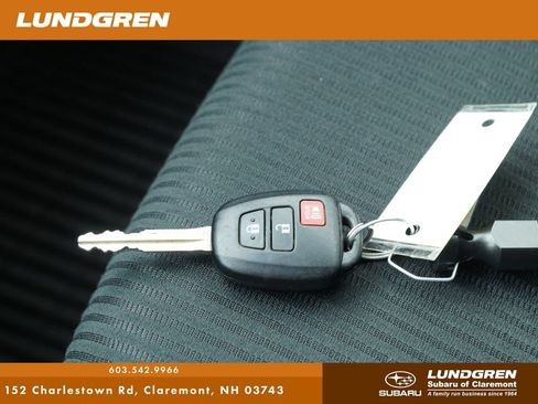 Used 2015 Toyota RAV4 XLE AWD/4WD image 26