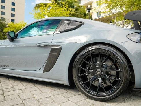 Used 2024 Porsche 718 Cayman GT4 RS image 36