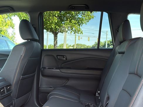 Used 2024 Honda Passport TrailSport image 22
