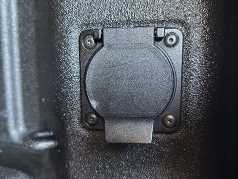 Used 2020 GMC Sierra 2500 AT4 w/ AT4 Premium Package image 25