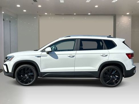 Used 2023 Volkswagen Taos SEL w/ Black Wheel Package AWD/4WD image 2