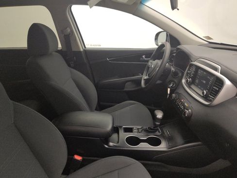 Used 2020 Kia Sorento LX FWD image 21