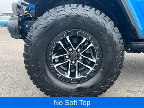 Used 2024 Jeep Wrangler Unlimited Rubicon AWD/4WD image 27
