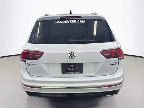Used 2018 Volkswagen Tiguan SEL Premium w/ R-Line Package AWD/4WD image 8