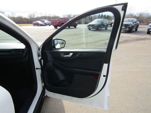 Used 2023 Ford Escape ST-Line Select w/ Tech Pack #2 AWD/4WD image 35