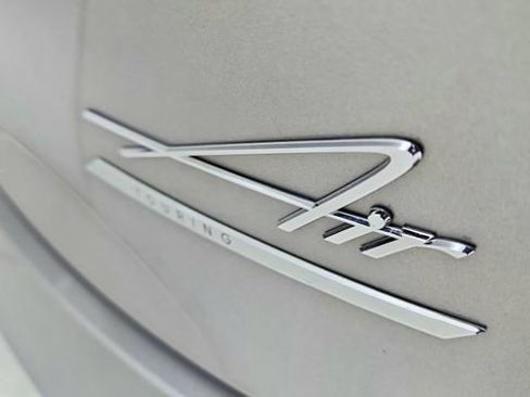 Used 2024 Lucid Air Touring image 17