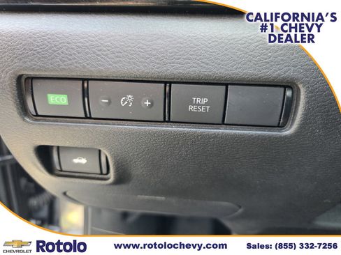 Used 2025 Nissan Sentra SV FWD image 20
