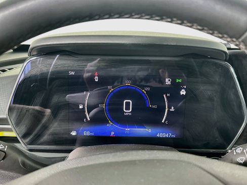 Used 2024 Chevrolet Trax ACTIV w/ Sunroof Package FWD image 19
