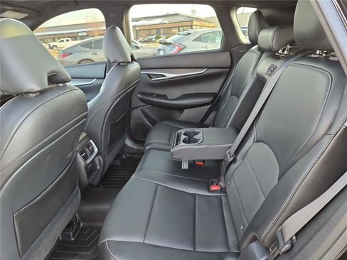 Used 2022 INFINITI QX50 Luxe w/ Appearance Package image 23