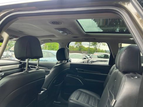 Used 2023 Kia Telluride SX X-Line AWD/4WD image 9