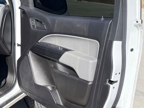 Used 2021 Chevrolet Colorado W/T w/ WT Convenience Package image 18