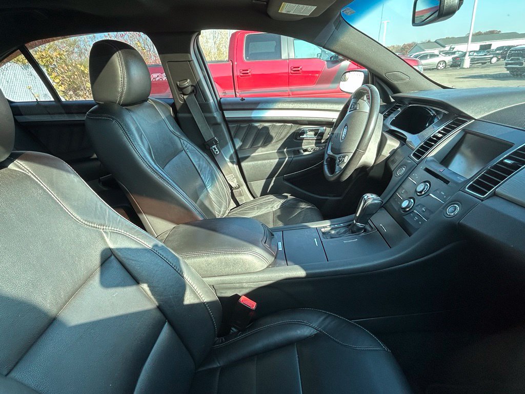 Used 2015 Ford Taurus SEL w/ Equipment Group 201A AWD/4WD image 10