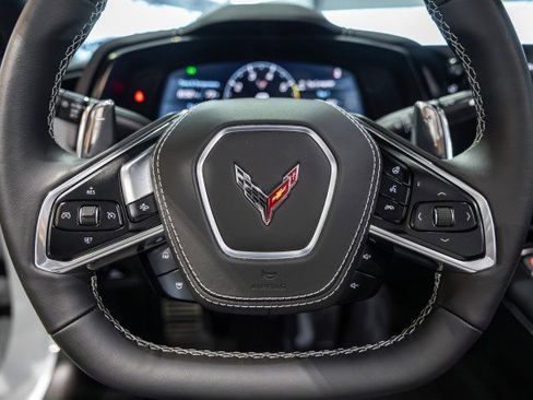 Used 2025 Chevrolet Corvette Stingray Preferred Conv w/ Z51 Performance Package RWD image 31