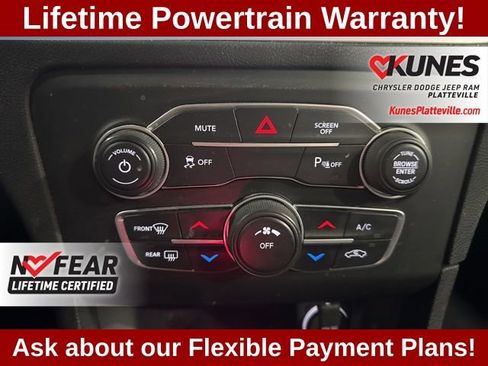 Used 2022 Dodge Charger SXT image 21