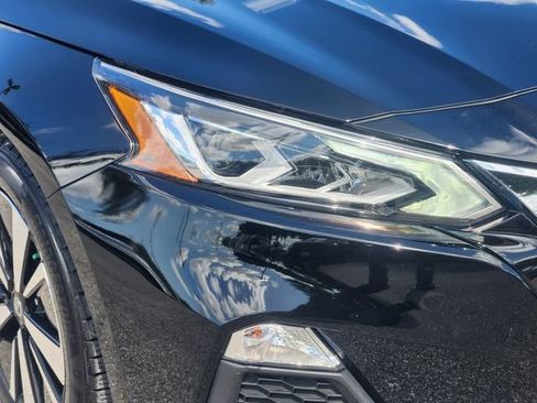 Used 2022 Nissan Altima 2.5 SV FWD image 10
