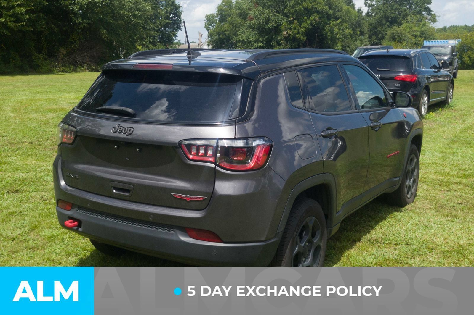 Used 2024 Jeep Compass Trailhawk AWD/4WD image 3