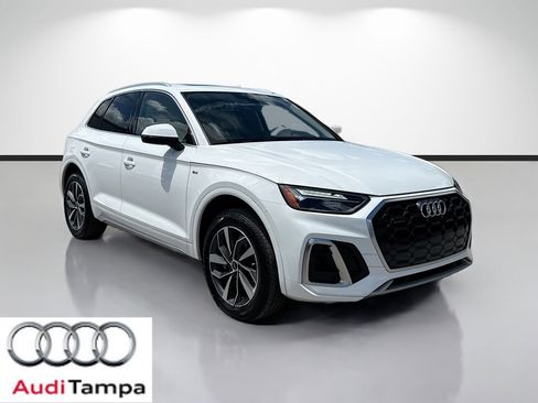 Used 2023 Audi Q5 2.0T Premium w/ Convenience Package AWD/4WD image 1