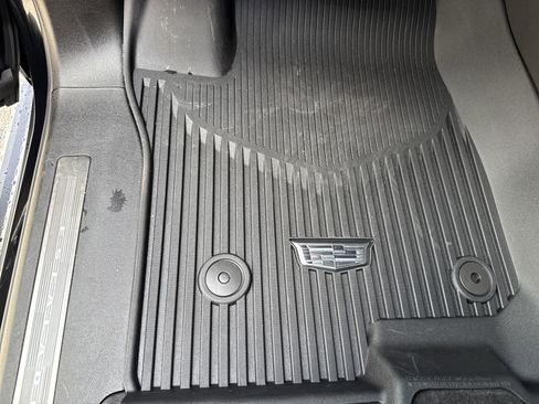 Used 2026 Cadillac Escalade Platinum Sport w/ LPO, ONYX Package image 18