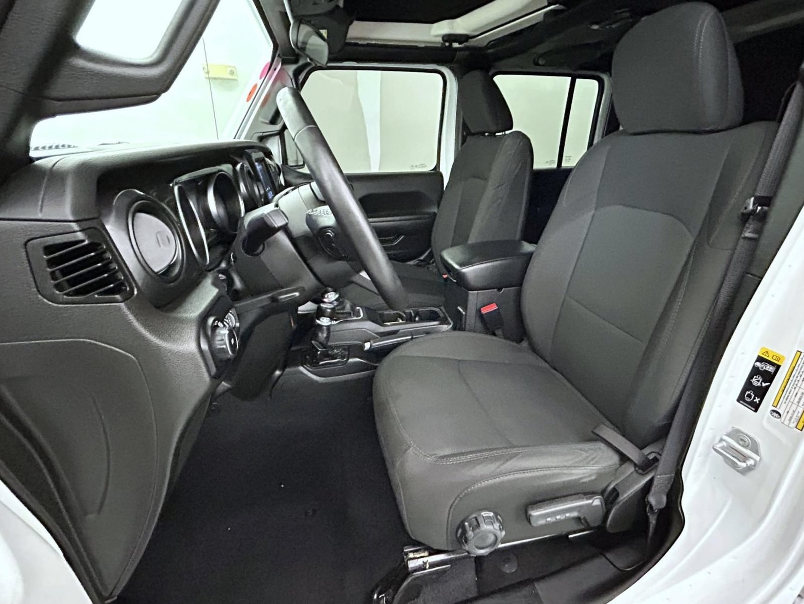 Certified 2022 Jeep Wrangler Unlimited Sport AWD/4WD image 10