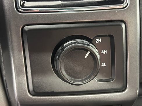 Used 2020 Ford F150 XLT w/ Trailer Tow Package image 22