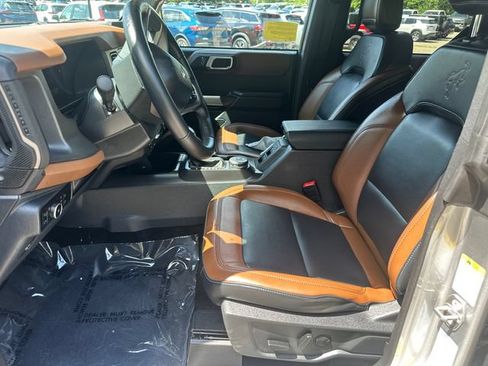 Used 2024 Ford Bronco Outer Banks AWD/4WD image 28