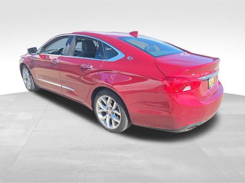 Used 2019 Chevrolet Impala Premier w/ Premier Convenience Package FWD image 4