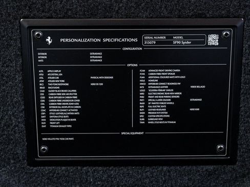 Used 2025 Ferrari SF90 Spider image 30