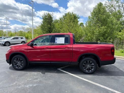 Used 2023 Honda Ridgeline Sport image 3