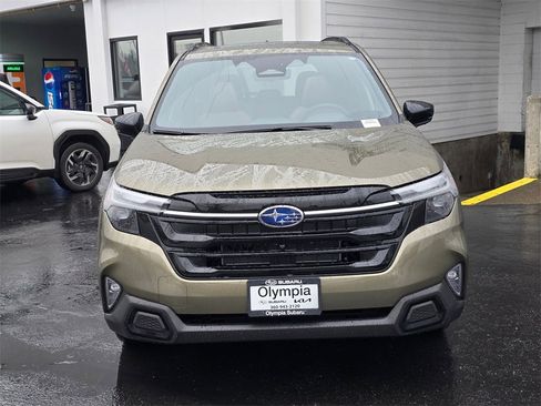 New 2025 Subaru Forester Touring image 2