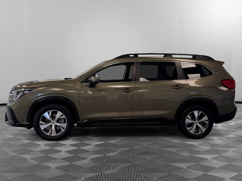 Used 2024 Subaru Ascent Premium w/ Convenience Package AWD/4WD image 5