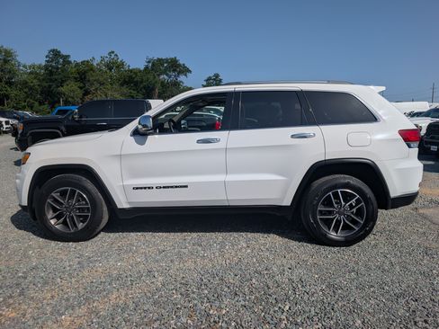 Used 2020 Jeep Grand Cherokee Limited AWD/4WD image 2