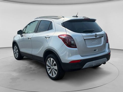 Used 2020 Buick Encore Preferred FWD image 5