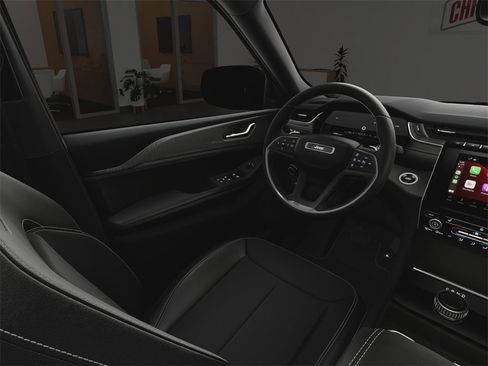 New 2024 Jeep Grand Cherokee Altitude image 20