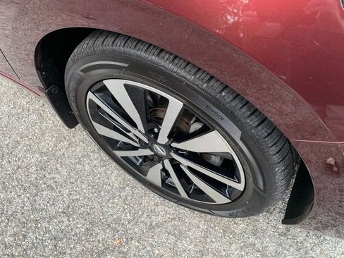 Used 2022 Nissan Sentra SV w/ SV Premium Package FWD image 9