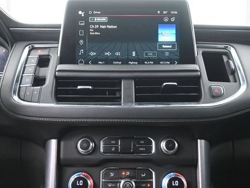 Used 2022 GMC Yukon XL SLT AWD/4WD image 12