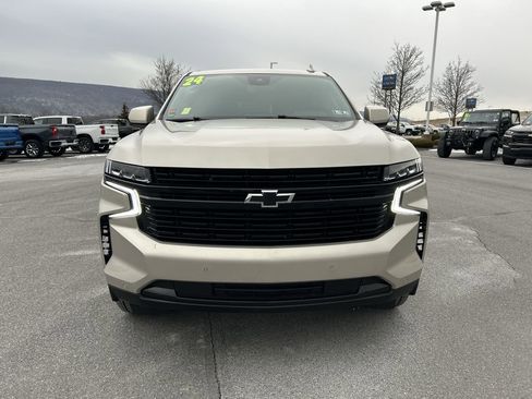 Used 2024 Chevrolet Tahoe RST image 2
