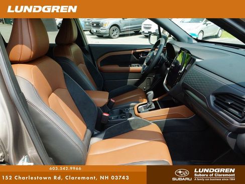 Used 2025 Subaru Forester Touring AWD/4WD image 10