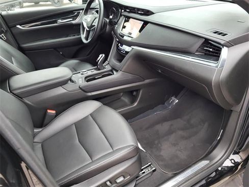 Used 2025 Cadillac XT5 Premium Luxury image 20